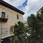 Abbraccio di Verona
